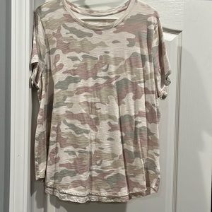 Old Navy Short Sleeve Camo top
